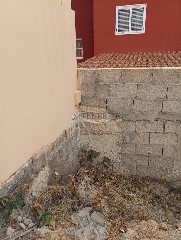 Building Plot for sale in Guia de Isora - € 148,000 (Ref: 9459386)