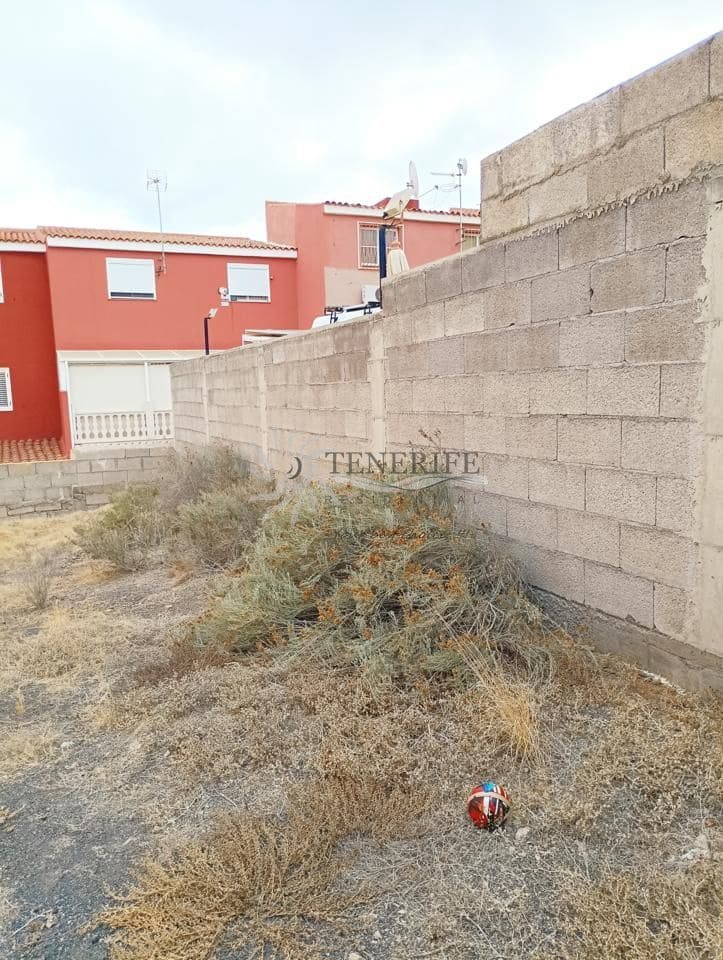 Building Plot for sale in Guia de Isora - € 148,000 (Ref: 9459386)
