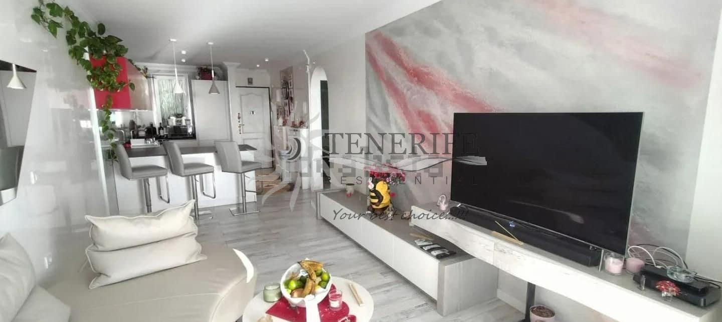 2 bedroom Flat for sale in Adeje with garage - € 425,000 (Ref: 9459387)