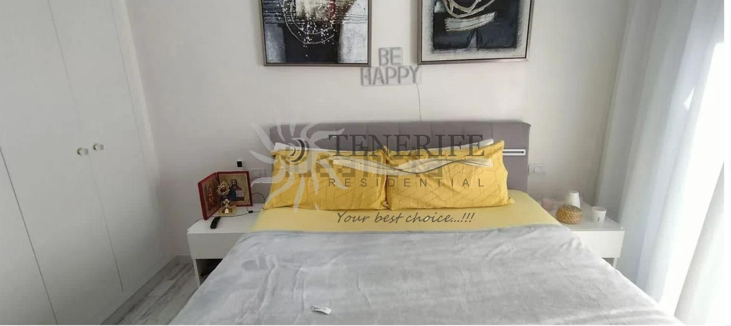 2 bedroom Flat for sale in Adeje with garage - € 425,000 (Ref: 9459387)