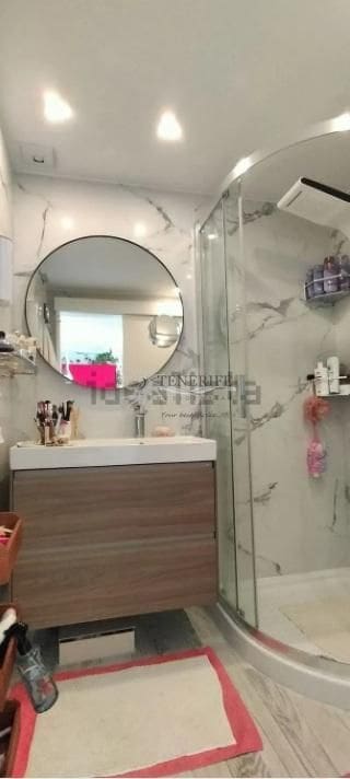 2 bedroom Flat for sale in Adeje with garage - € 425,000 (Ref: 9459387)