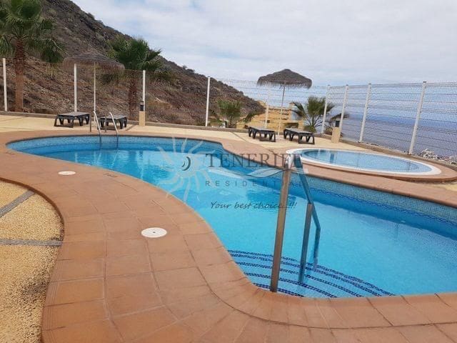 2 bedroom Flat for sale in Adeje with garage - € 425,000 (Ref: 9459387)
