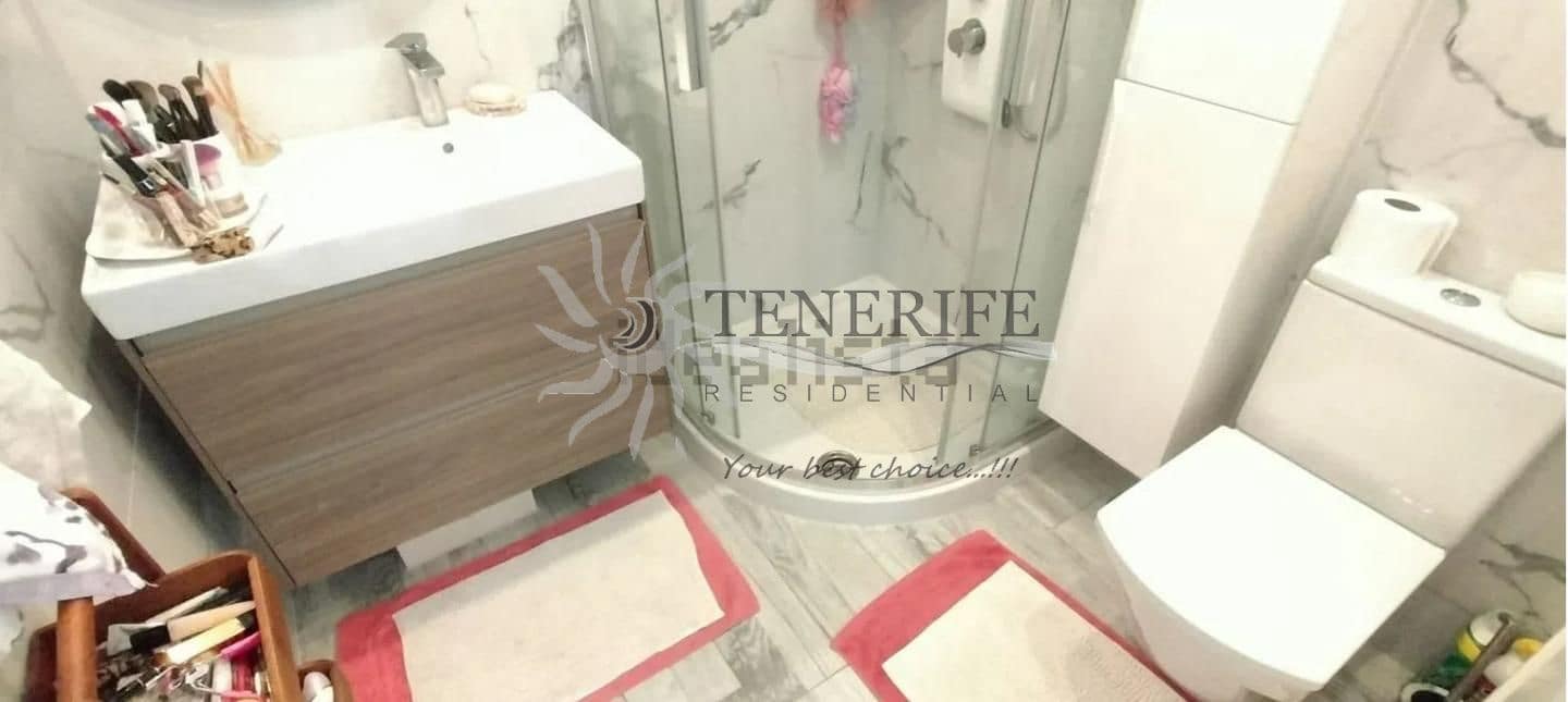 2 bedroom Flat for sale in Adeje with garage - € 425,000 (Ref: 9459387)