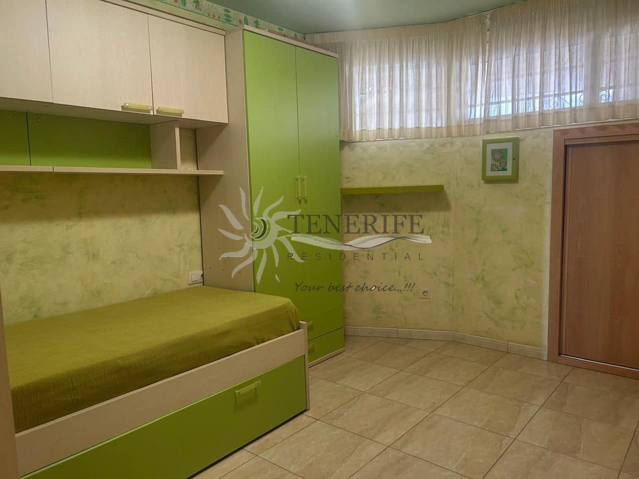 2 bedroom Flat for sale in Adeje with garage - € 469,000 (Ref: 9459388)
