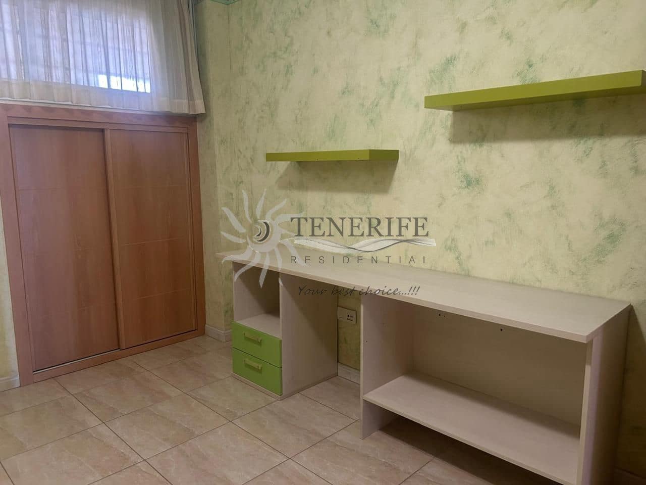 2 soverom Leilighet til salgs i Costa Adeje med garasje - € 469 000 (Ref: 9459388)