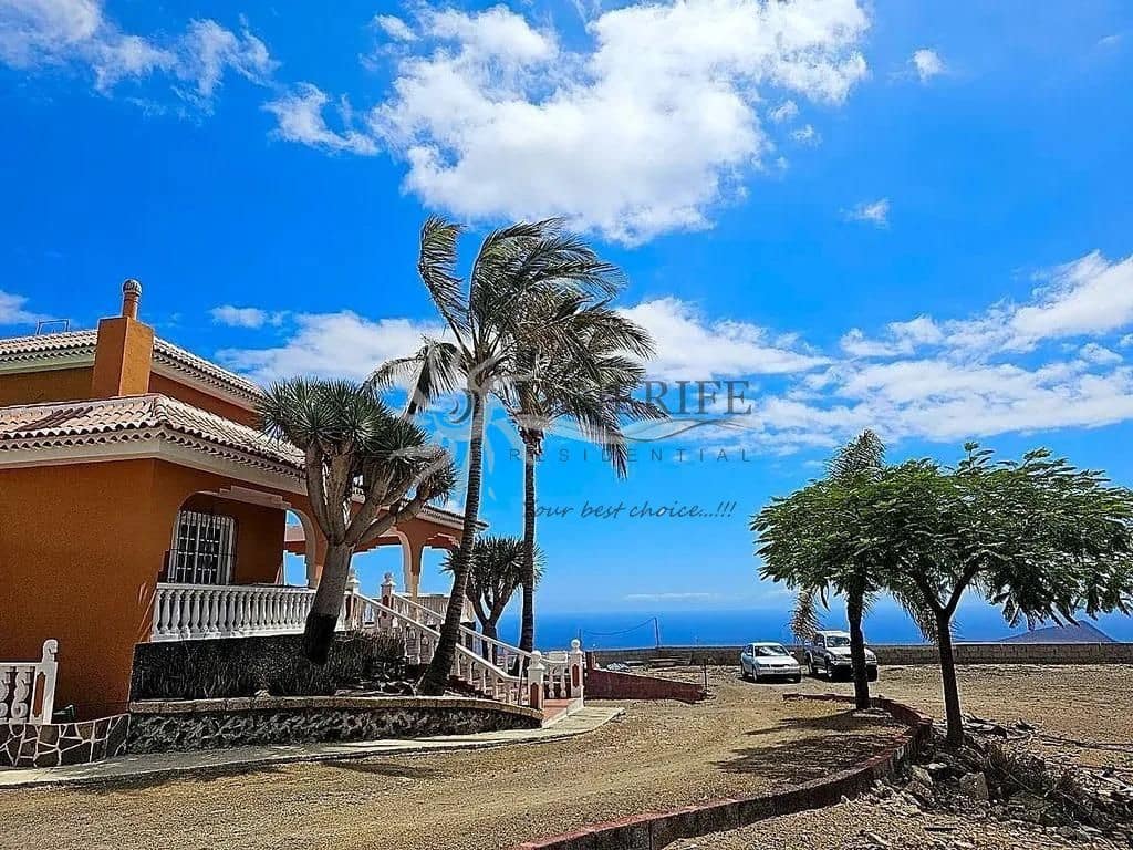 3 bedroom Finca/Country House for sale in Granadilla de Abona - € 1,300,000 (Ref: 9459389)