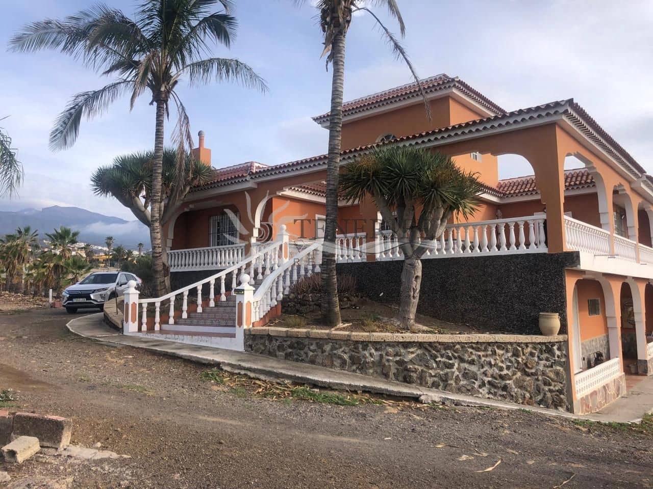 3 bedroom Finca/Country House for sale in Granadilla de Abona - € 1,300,000 (Ref: 9459389)