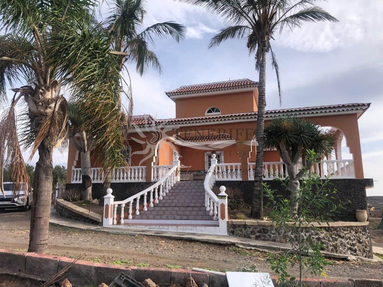 3 bedroom Finca/Country House for sale in Granadilla de Abona - € 1,300,000 (Ref: 9459389)