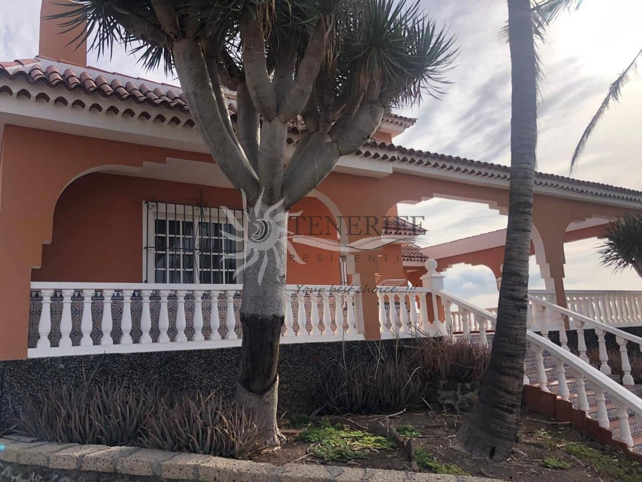 3 bedroom Finca/Country House for sale in Granadilla de Abona - € 1,300,000 (Ref: 9459389)