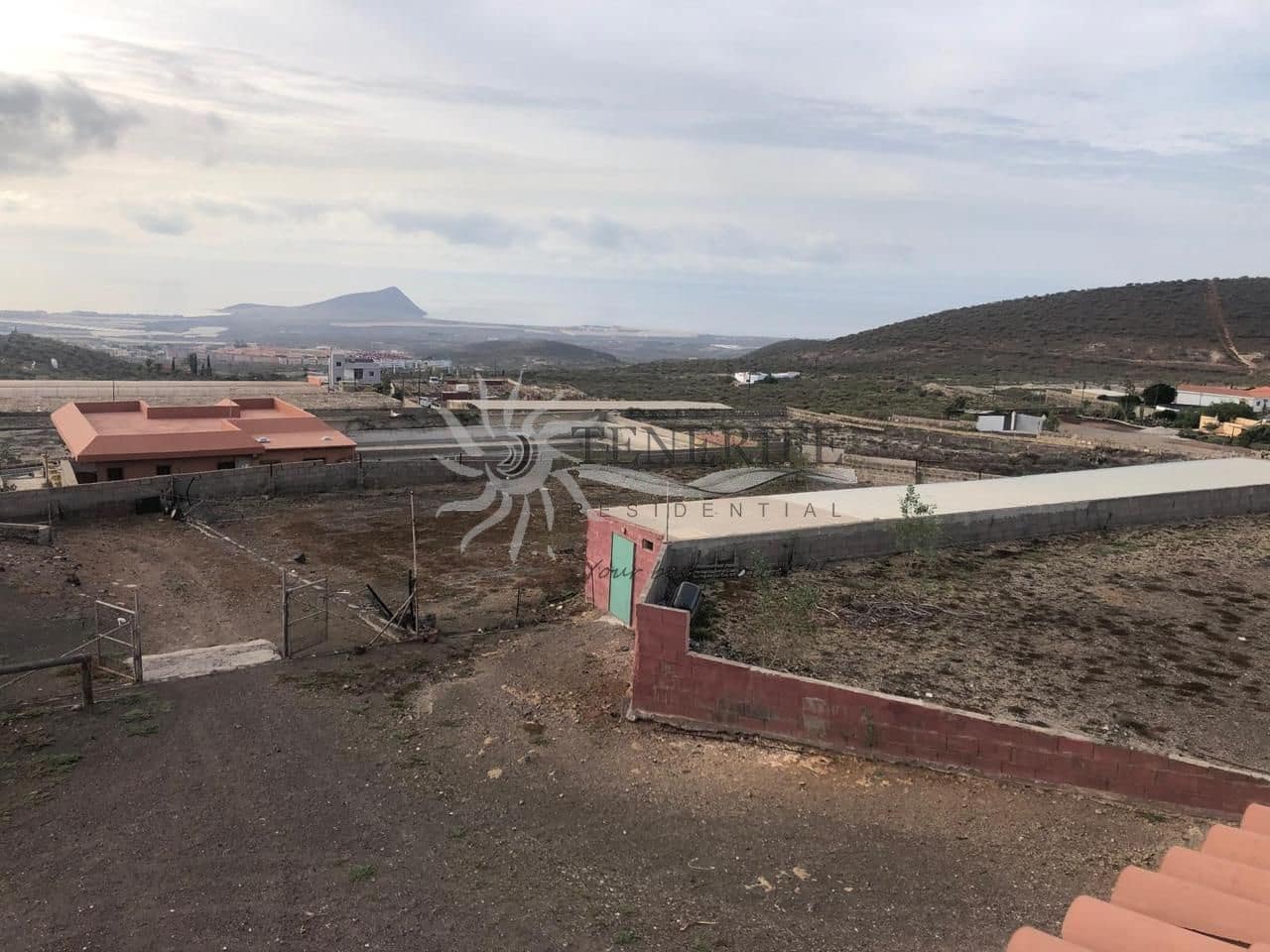 3 bedroom Finca/Country House for sale in Granadilla de Abona - € 1,300,000 (Ref: 9459389)