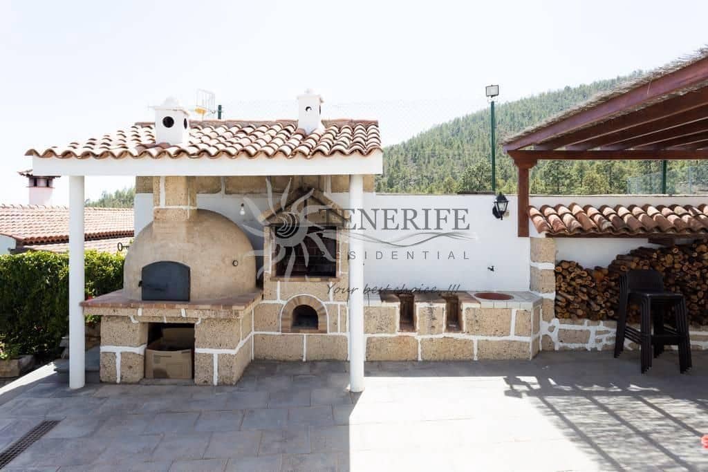 2 bedroom Finca/Country House for sale in Granadilla de Abona - € 425,000 (Ref: 9459390)