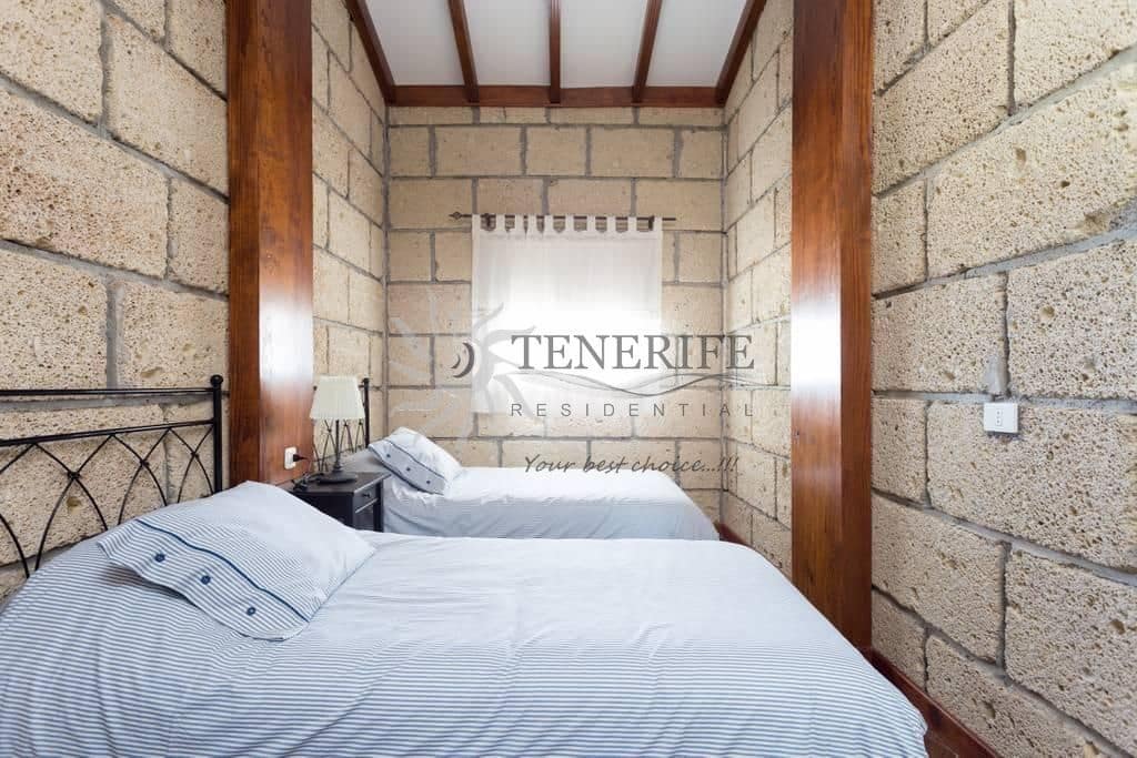 2 bedroom Finca/Country House for sale in Granadilla de Abona - € 425,000 (Ref: 9459390)