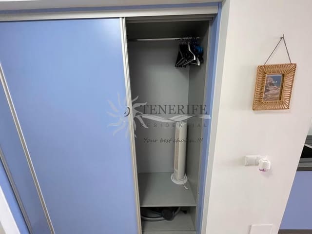 Piso de 1 habitación en Playa de las Américas, Adeje en venta con garaje - 335.000 € (Ref: 9459391)