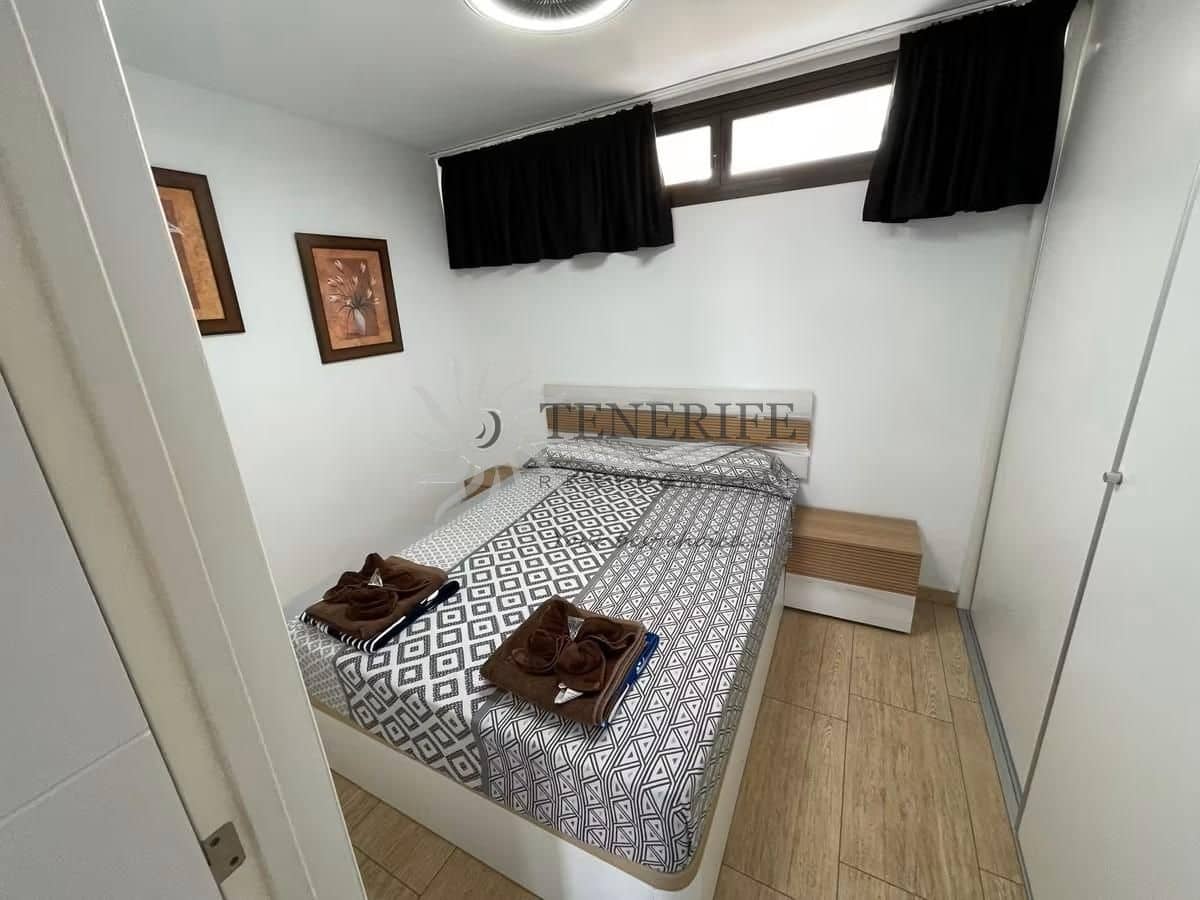 1 bedroom Flat for sale in Costa Adeje with garage - € 335,000 (Ref: 9459391)