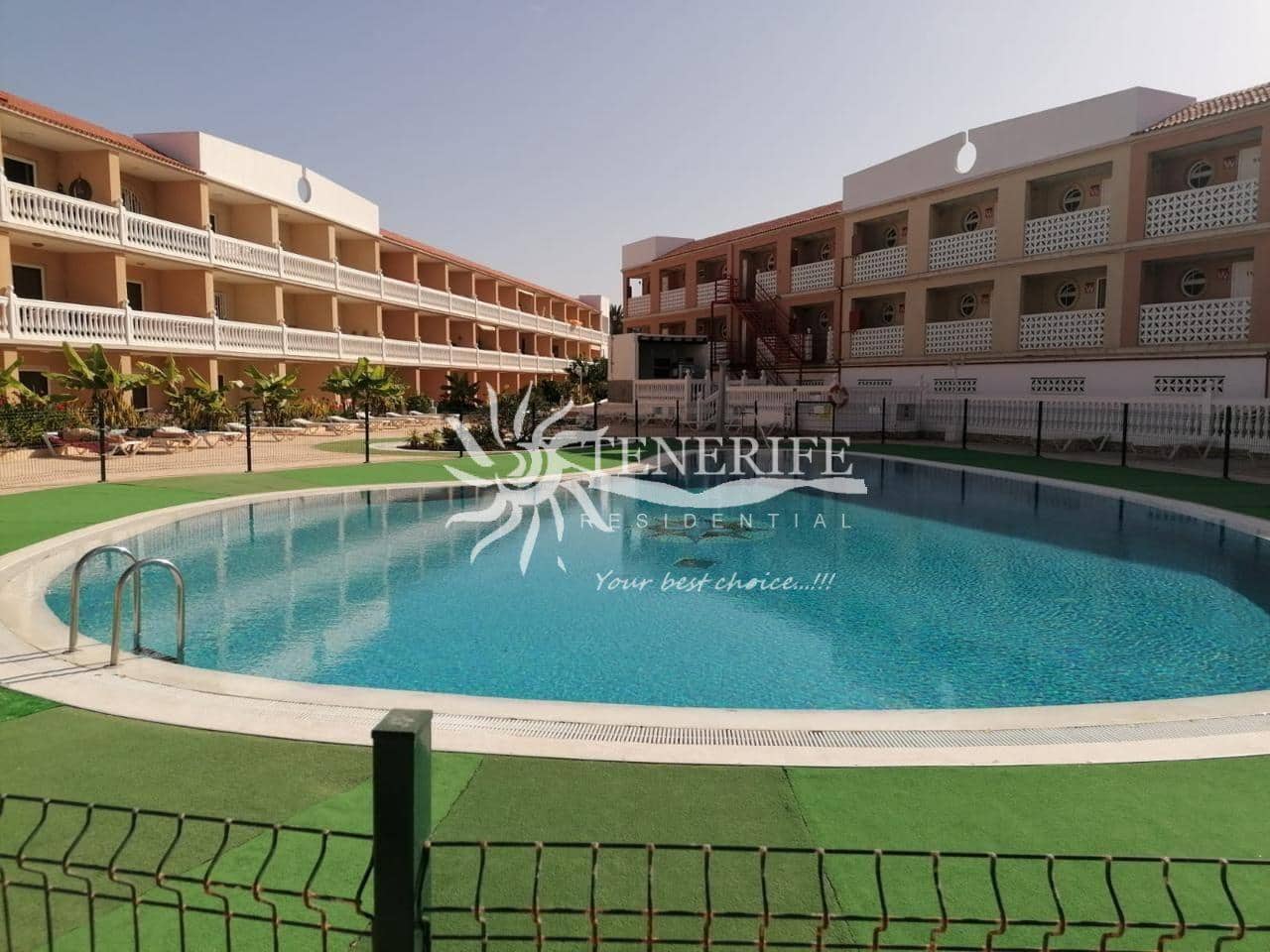Flat for sale in Costa del Silencio - € 157,500 (Ref: 9459395)