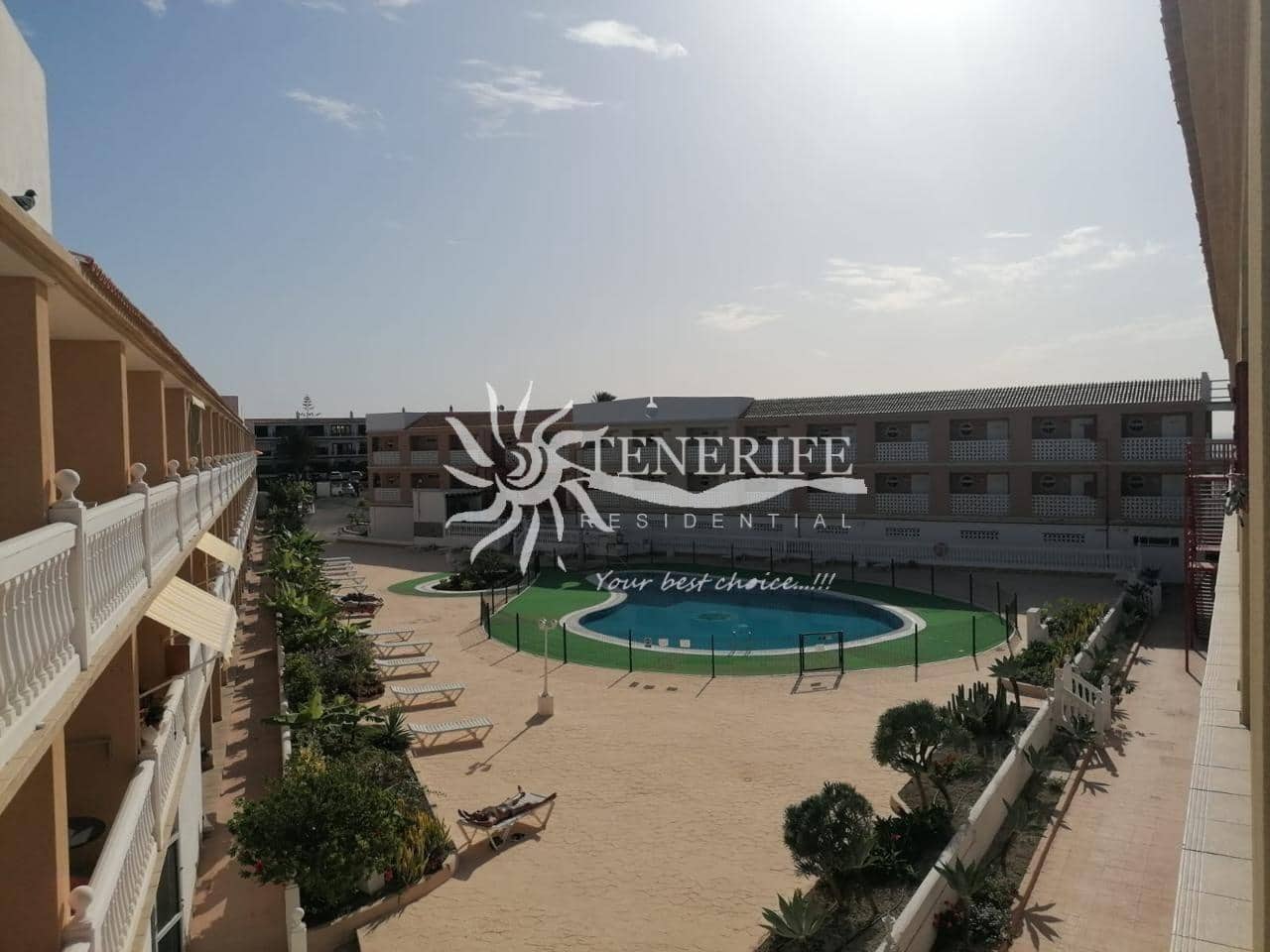 Flat for sale in Costa del Silencio - € 157,500 (Ref: 9459395)