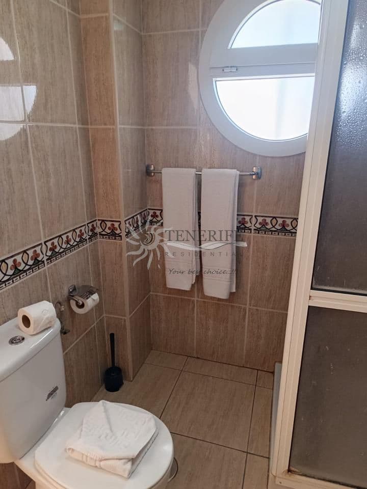 Flat for sale in Costa del Silencio - € 157,500 (Ref: 9459395)