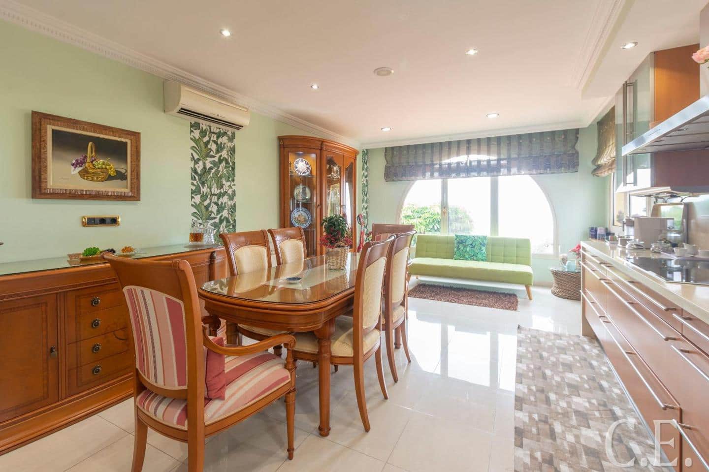 5 soverom Villa til salgs i San Miguel de Abona med svømmebasseng garasje - € 980 000 (Ref: 9459396)