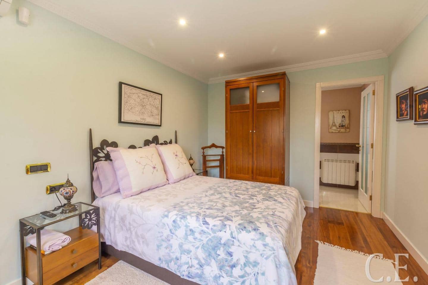 5 soverom Villa til salgs i San Miguel de Abona med svømmebasseng garasje - € 980 000 (Ref: 9459396)