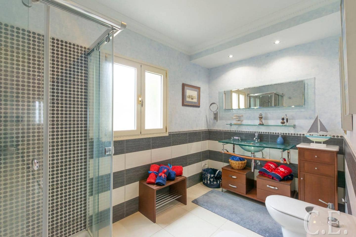 5 soverom Villa til salgs i San Miguel de Abona med svømmebasseng garasje - € 980 000 (Ref: 9459396)