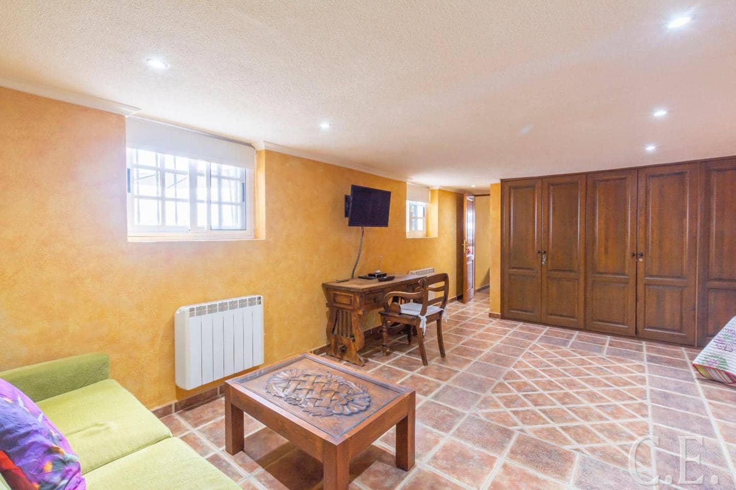 5 soverom Villa til salgs i San Miguel de Abona med svømmebasseng garasje - € 980 000 (Ref: 9459396)