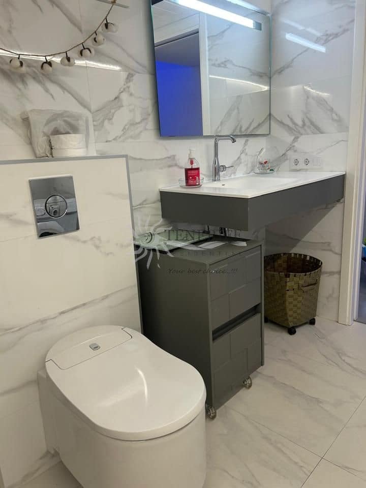 2 Zimmer Wohnung zu verkaufen in Arona - 359.000 € (Ref: 9459399)