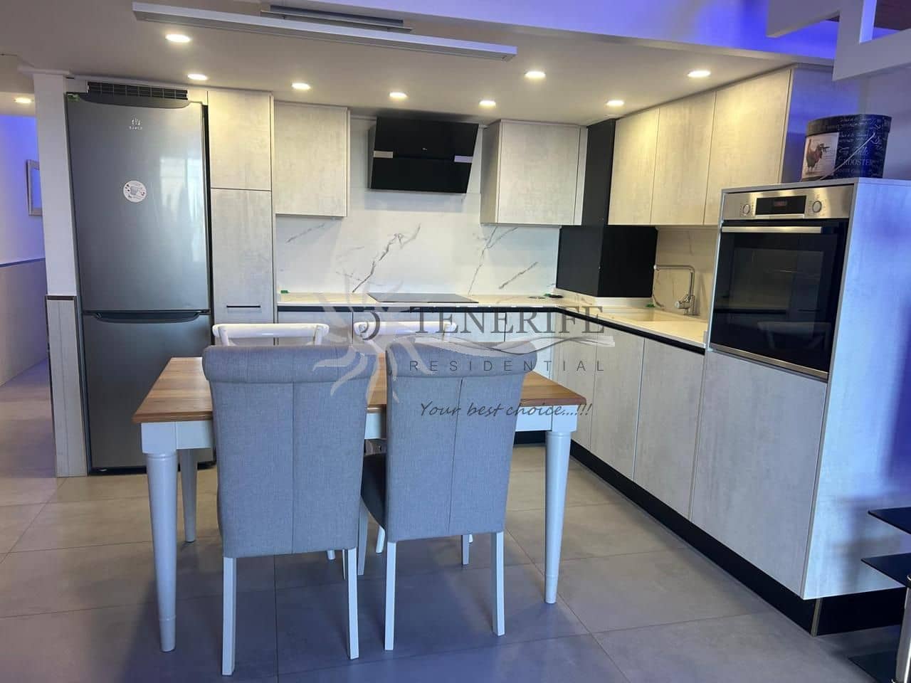 2 Zimmer Wohnung zu verkaufen in Arona - 359.000 € (Ref: 9459399)