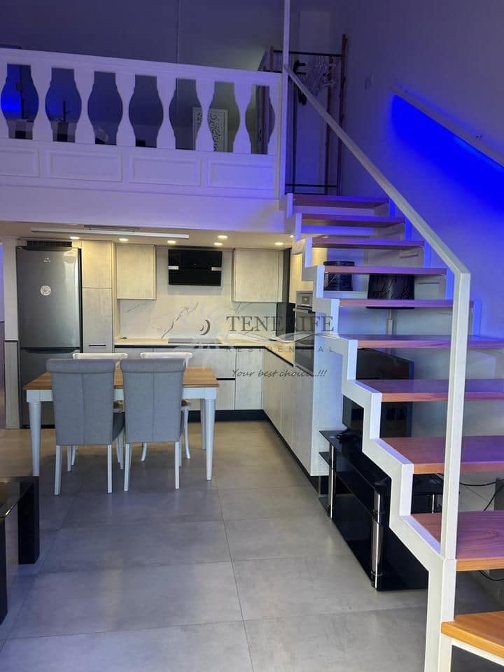 2 bedroom Flat for sale in Los Cristianos - € 359,000 (Ref: 9459399)