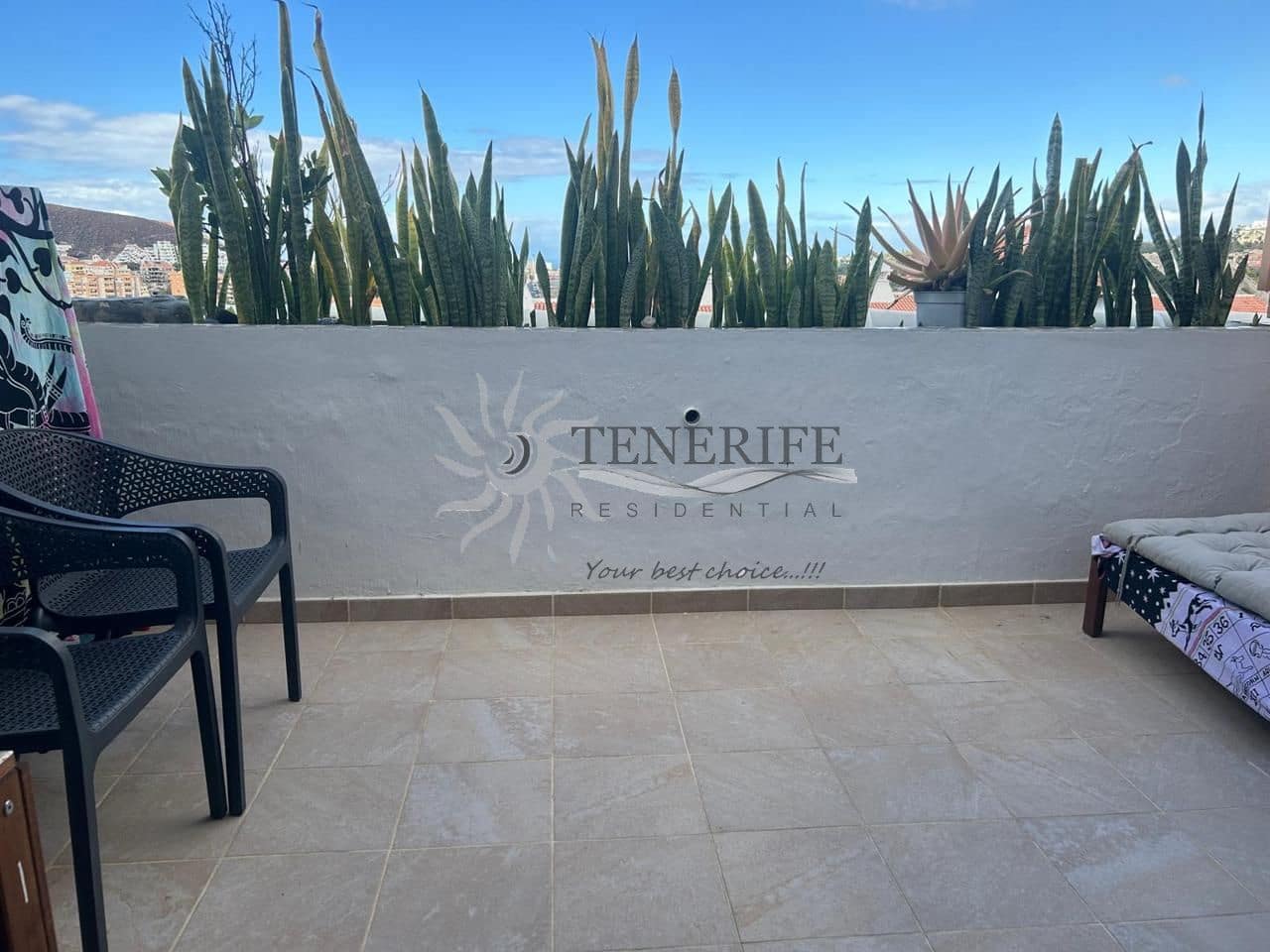 2 bedroom Flat for sale in Los Cristianos - € 359,000 (Ref: 9459399)