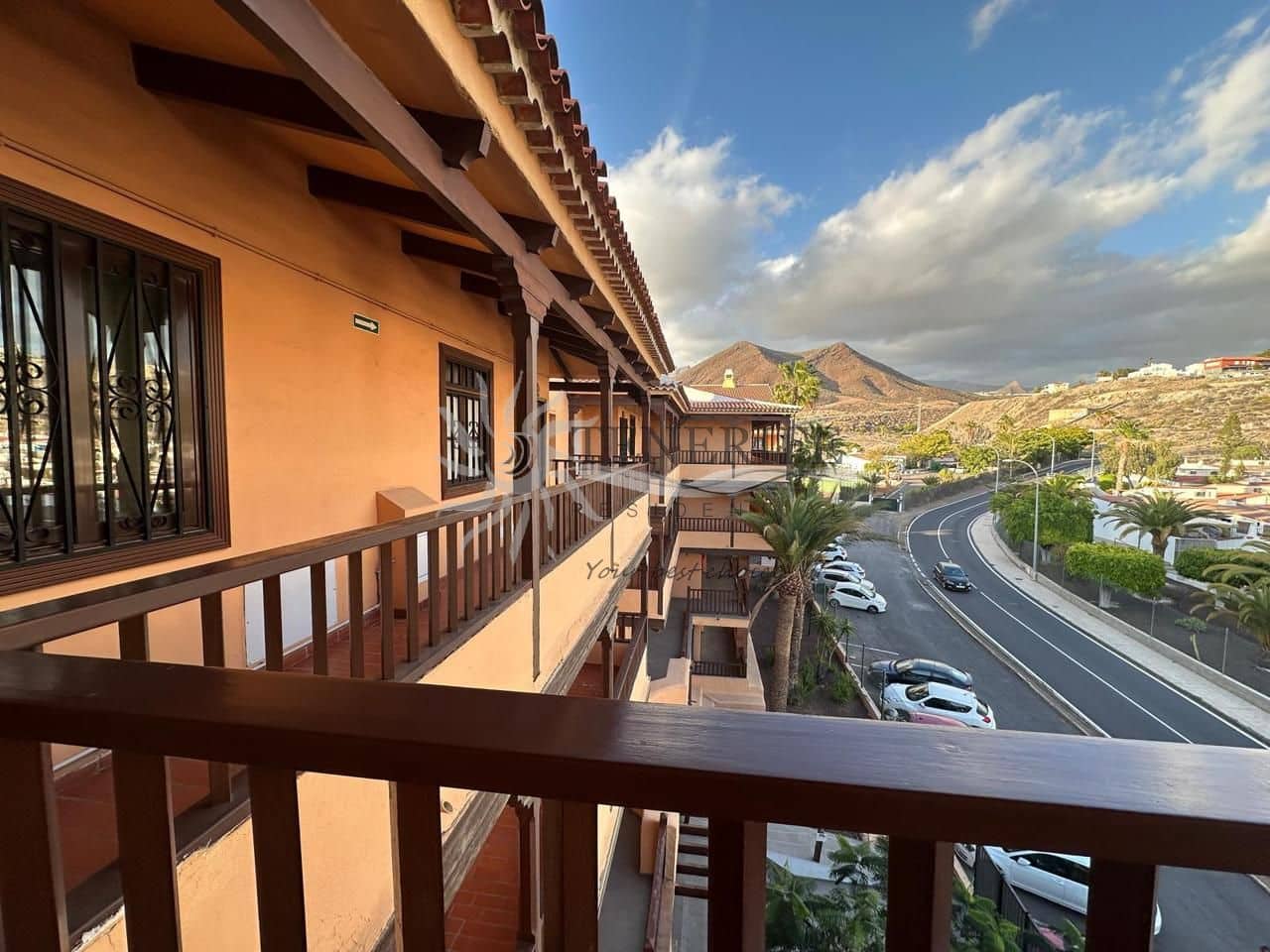 2 bedroom Flat for sale in Los Cristianos - € 359,000 (Ref: 9459399)