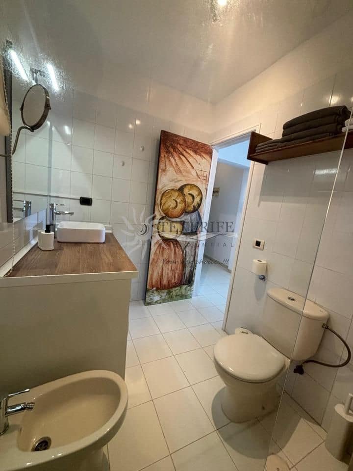 2 bedroom Flat for sale in Arona - € 515,000 (Ref: 9459404)