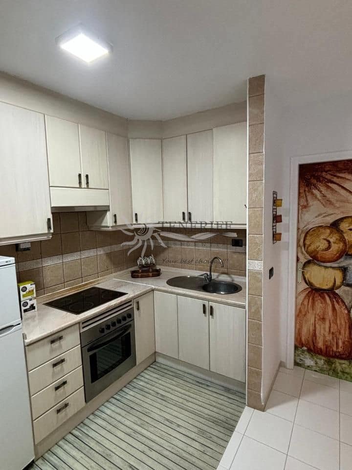 2 bedroom Flat for sale in Arona - € 515,000 (Ref: 9459404)