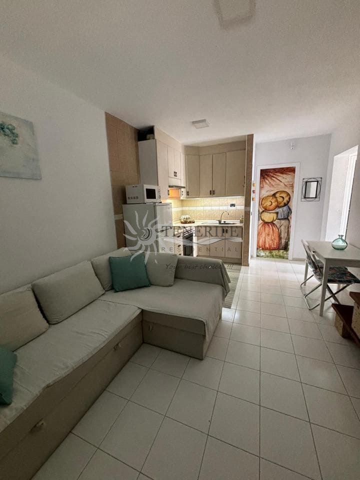 2 bedroom Flat for sale in Arona - € 515,000 (Ref: 9459404)