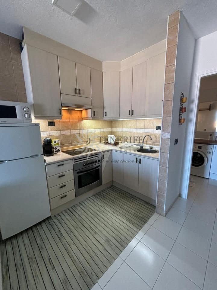 2 bedroom Flat for sale in Arona - € 515,000 (Ref: 9459404)