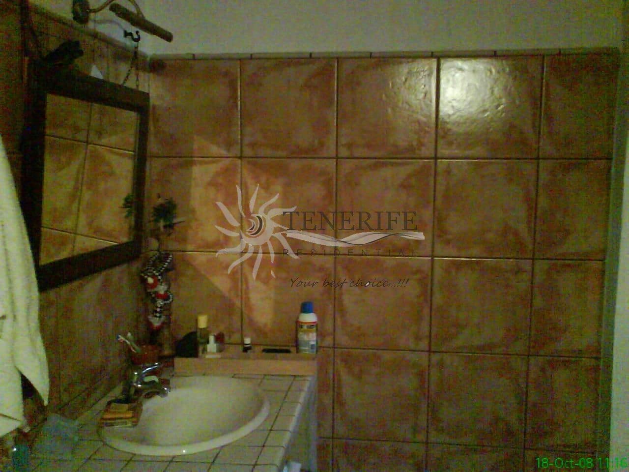 2 bedroom Flat for sale in Arona - € 515,000 (Ref: 9459404)