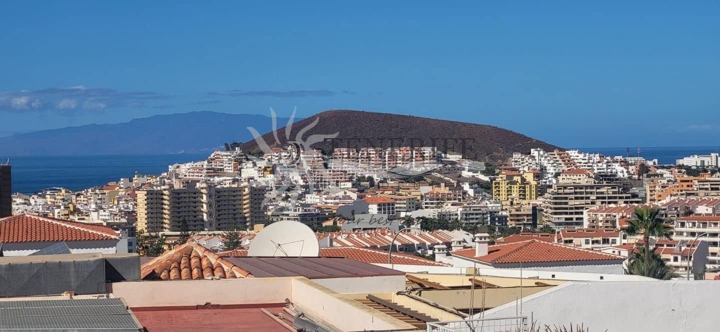 2 bedroom Flat for sale in Arona - € 515,000 (Ref: 9459404)