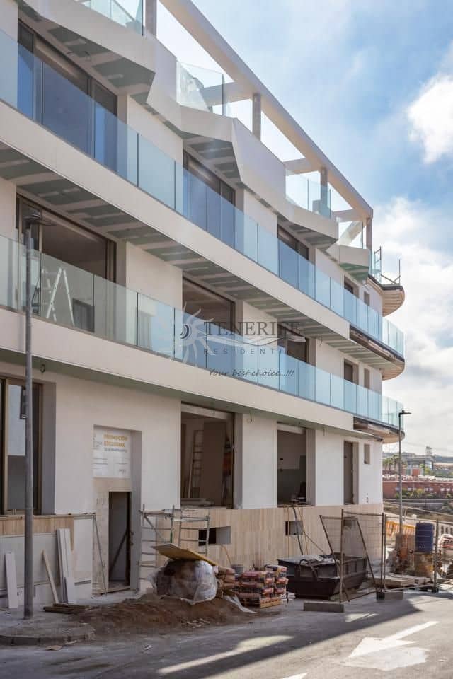 2 bedroom Flat for sale in Santiago del Teide with garage - € 325,000 (Ref: 9459405)