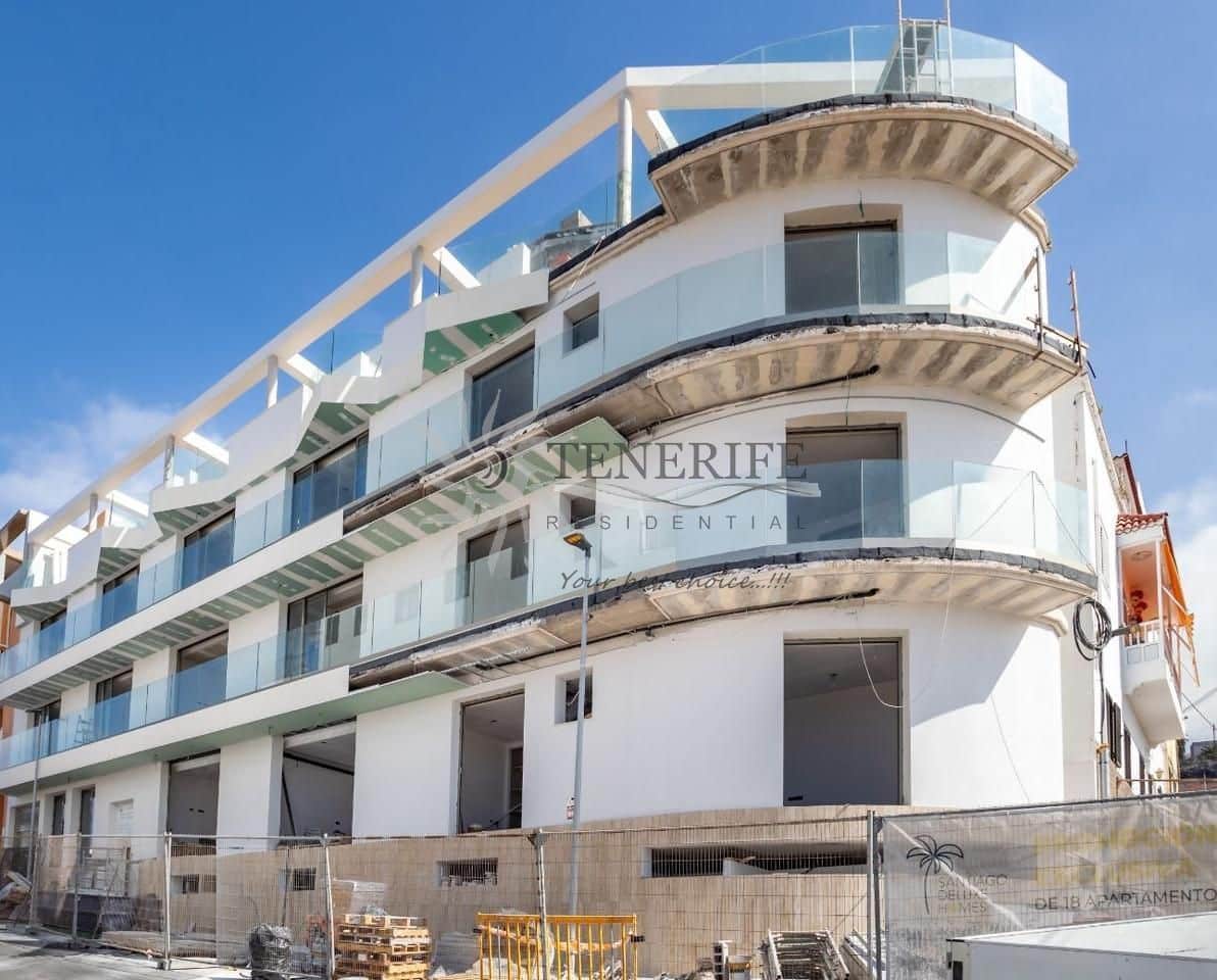 2 bedroom Flat for sale in Santiago del Teide with garage - € 325,000 (Ref: 9459405)