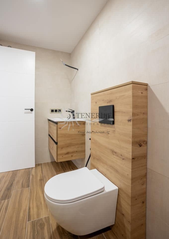 2 bedroom Flat for sale in Santiago del Teide with garage - € 325,000 (Ref: 9459405)