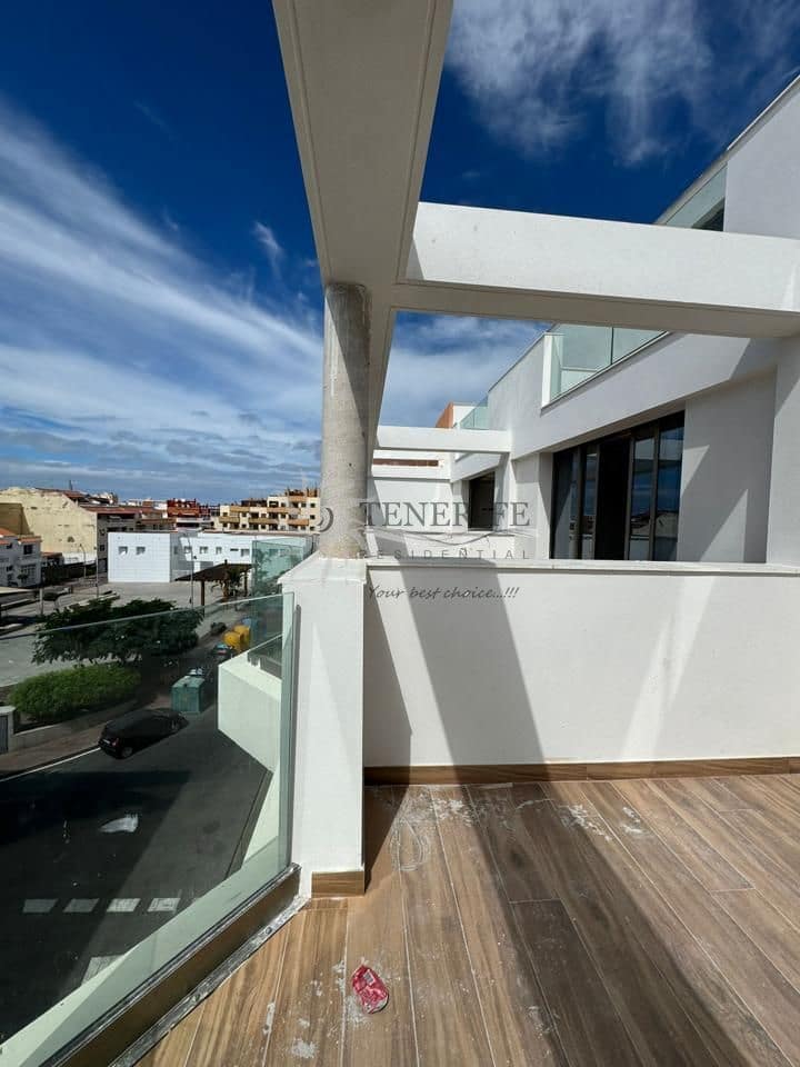 2 bedroom Flat for sale in Santiago del Teide with garage - € 325,000 (Ref: 9459405)