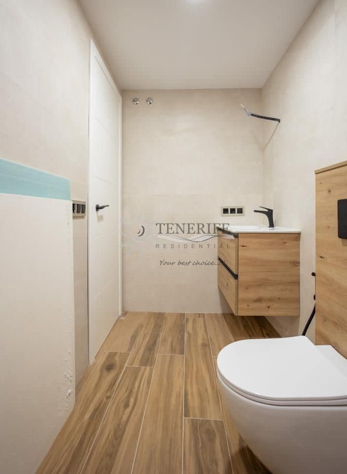 2 bedroom Flat for sale in Santiago del Teide with garage - € 325,000 (Ref: 9459405)