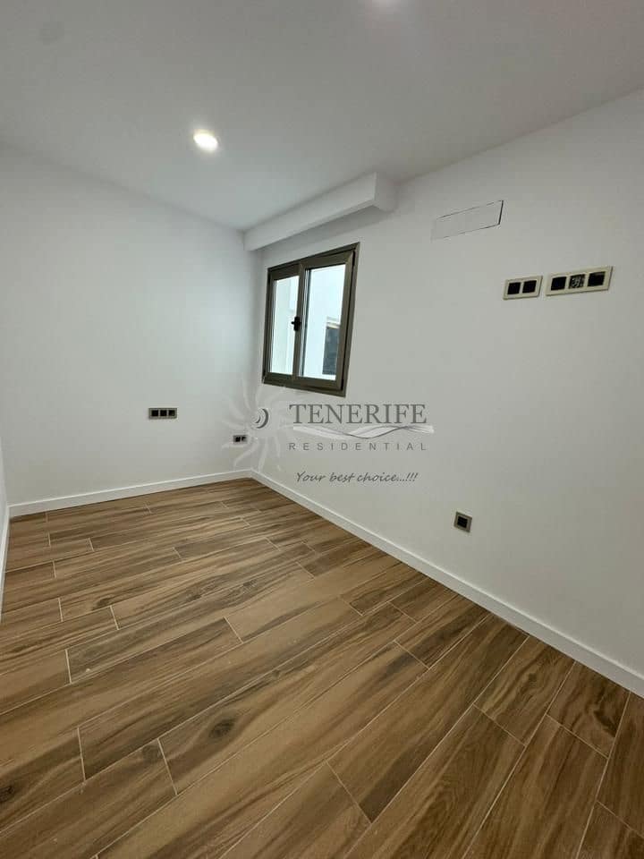 2 bedroom Flat for sale in Santiago del Teide with garage - € 325,000 (Ref: 9459405)
