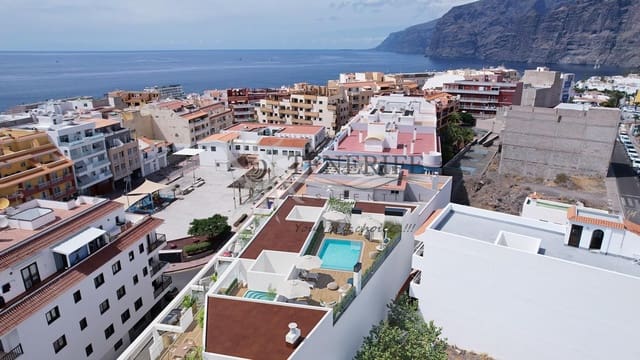 Piso de 2 habitaciones en Puerto Santiago, Santiago del Teide en venta con garaje - 325.000 € (Ref: 9459405)