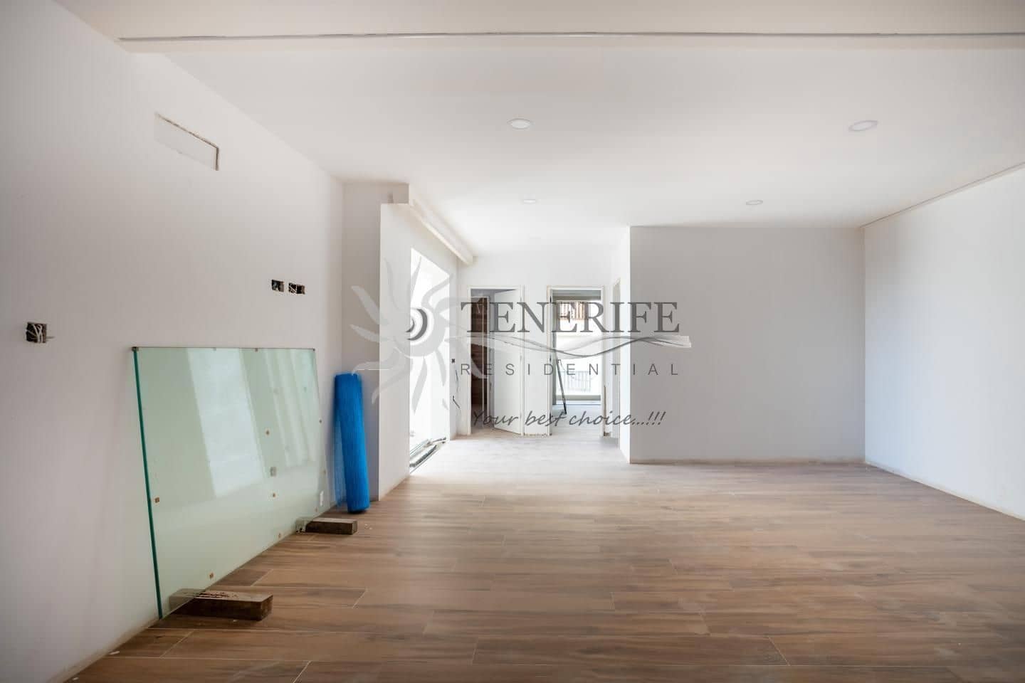 2 bedroom Flat for sale in Santiago del Teide with garage - € 325,000 (Ref: 9459405)