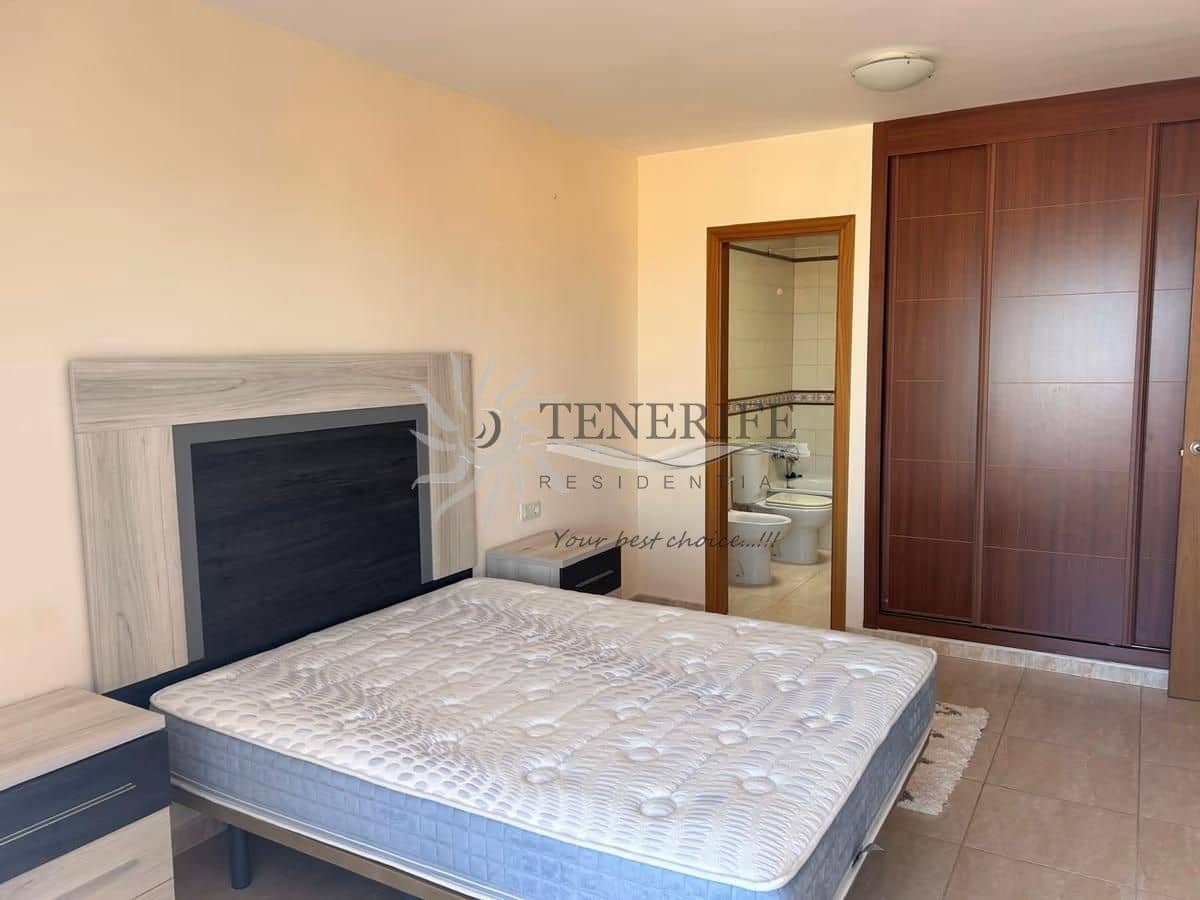 3 slaapkamer Huis te koop in Adeje met garage - € 475.000 (Ref: 9459406)