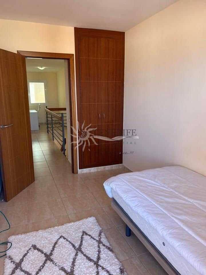 3 slaapkamer Huis te koop in Adeje met garage - € 475.000 (Ref: 9459406)