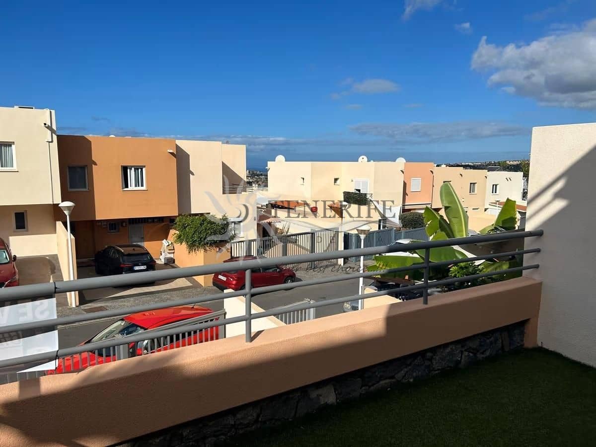 3 slaapkamer Huis te koop in Adeje met garage - € 475.000 (Ref: 9459406)