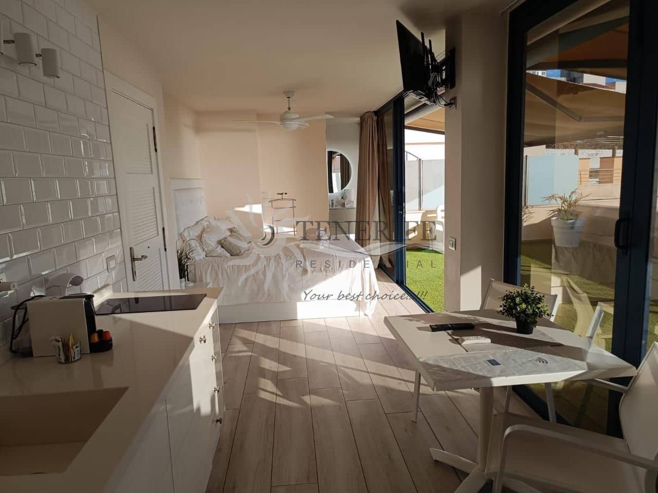 3 bedroom Flat for sale in Santiago del Teide with garage - € 525,000 (Ref: 9459411)