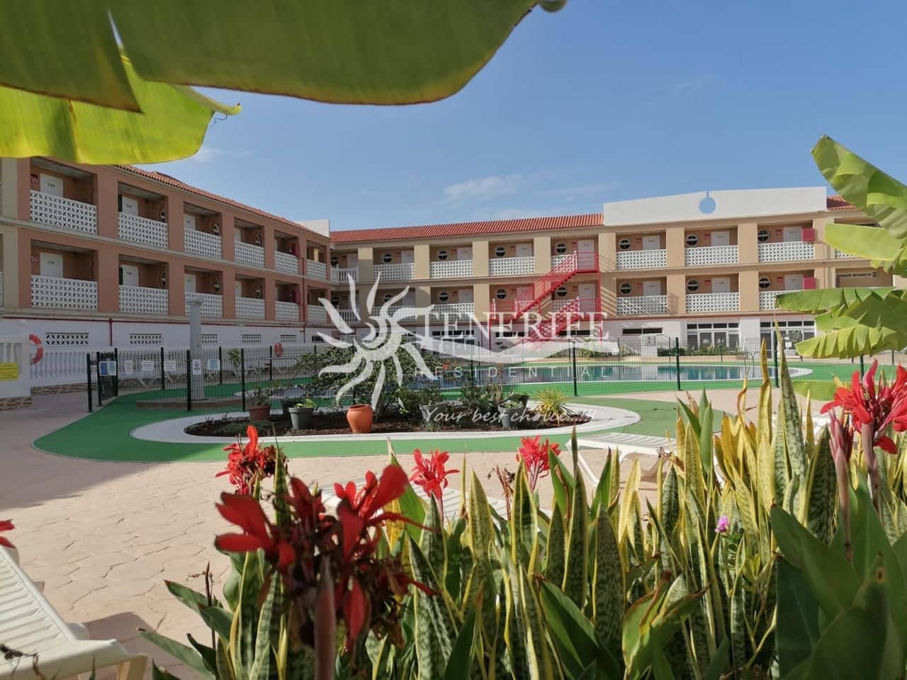 Studio for sale in Arona with pool - € 148,500 (Ref: 9459414)