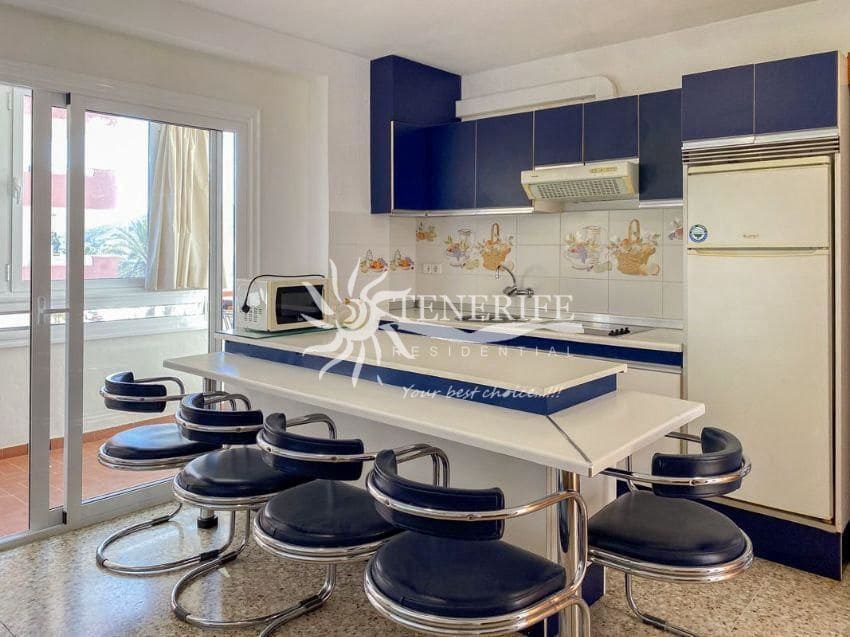 1 bedroom Flat for sale in Arona with garage - € 239,000 (Ref: 9459416)